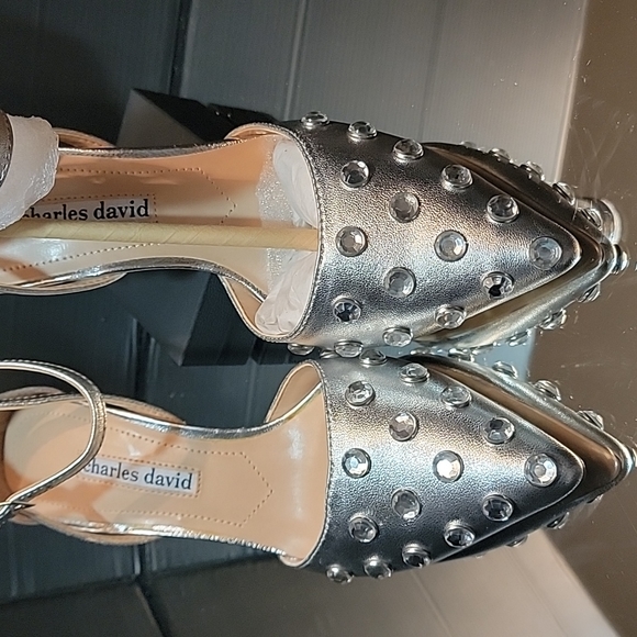 NWB Charles David , silver w/ rhinestones sz 5 kitten heels and ankle buckles - Picture 4 of 8